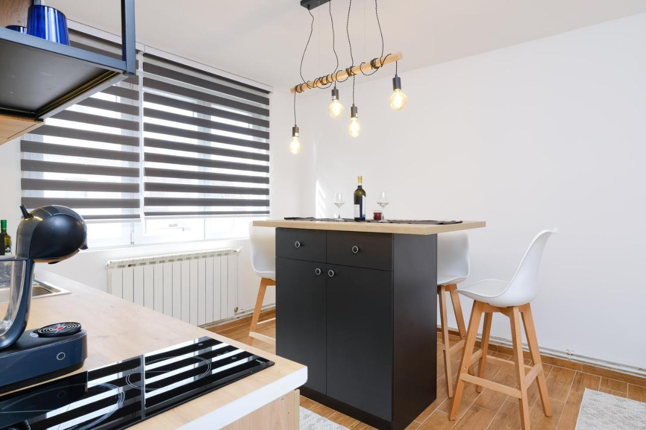Mak Apartment - Free Parking - Balcony Saraybosna Dış mekan fotoğraf