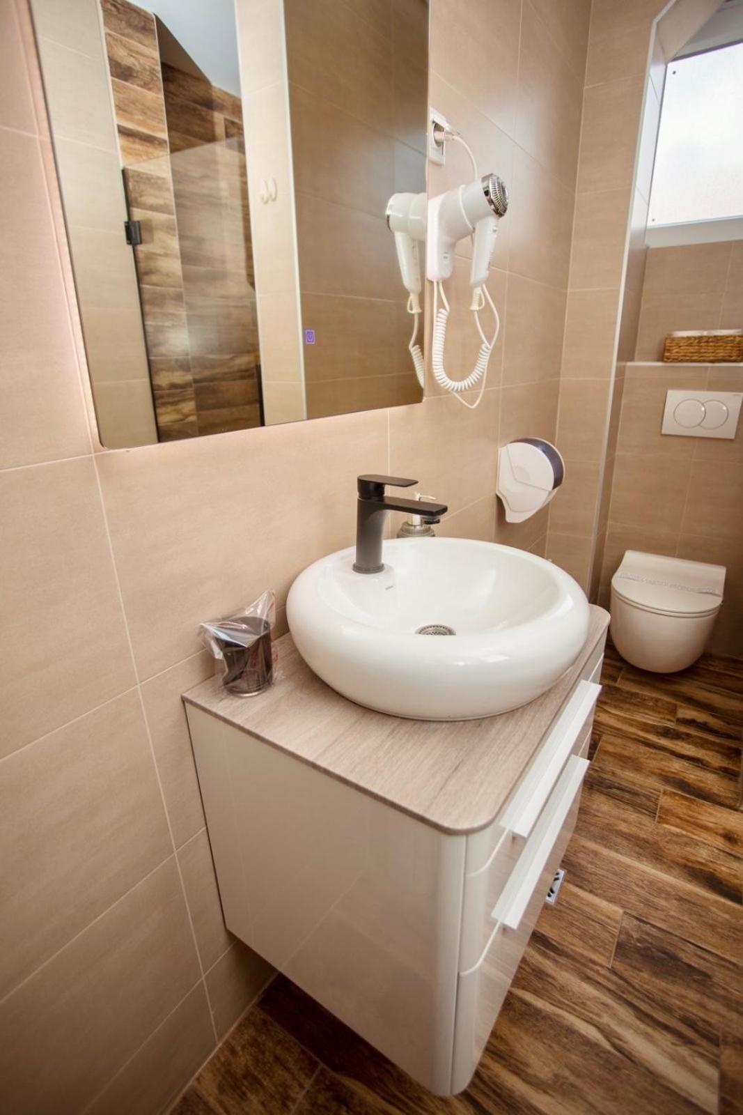 Mak Apartment - Free Parking - Balcony Saraybosna Dış mekan fotoğraf